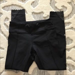 Lululemon Tight Stuff 25” Size 4